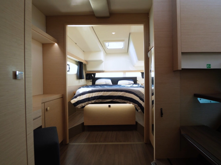 Fountaine Pajot Lucia 40 mieten Rangiroa