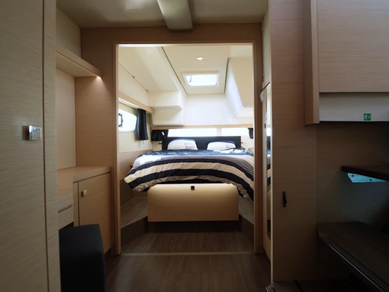 Fountaine Pajot Lucia 40 mieten Rangiroa