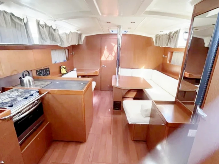 Segelboot mit oder ohne Skipper Bénéteau mieten in Perigiali