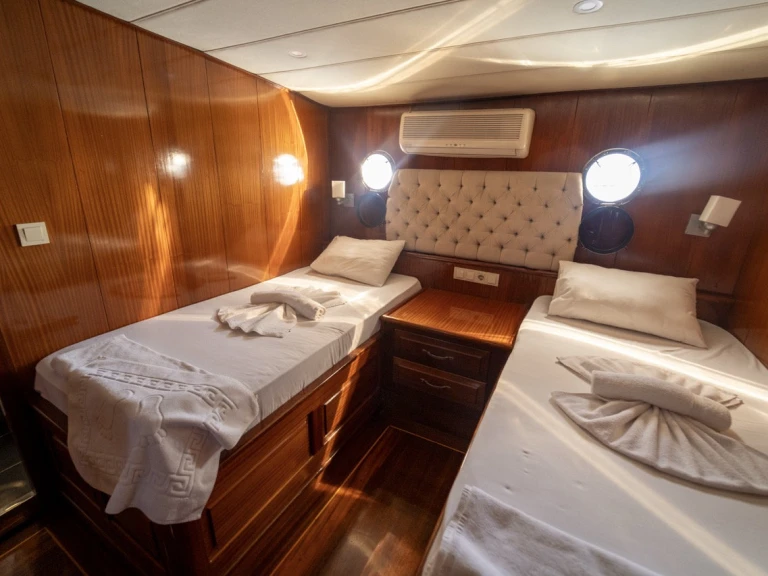  Gulet Queen Lila mieten Fethiye