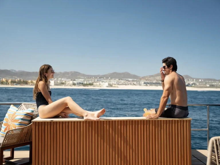 Vermietung Motorboot Custom Made mit Führerschein