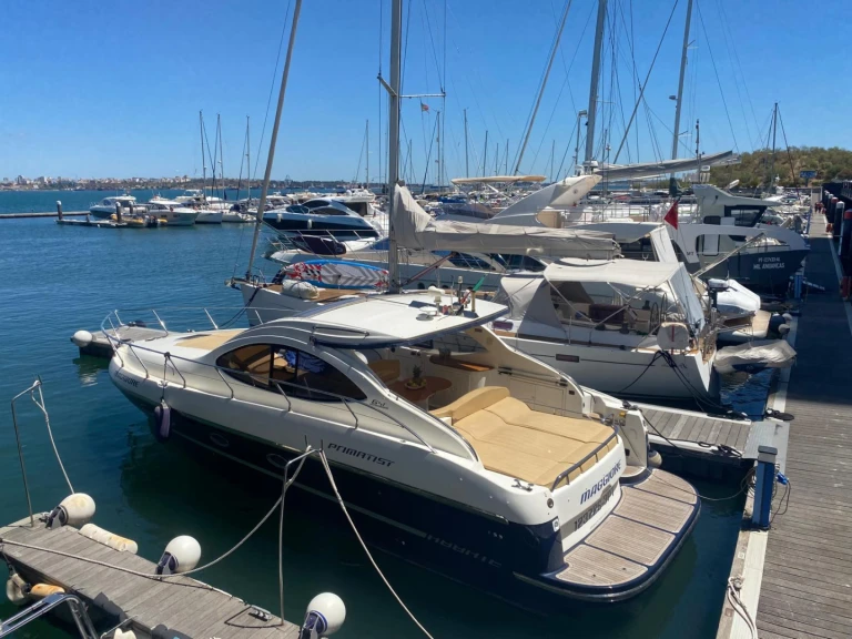 PRIMATIST By Bruno Abbate G41 Aerotopo. mieten Lissabon