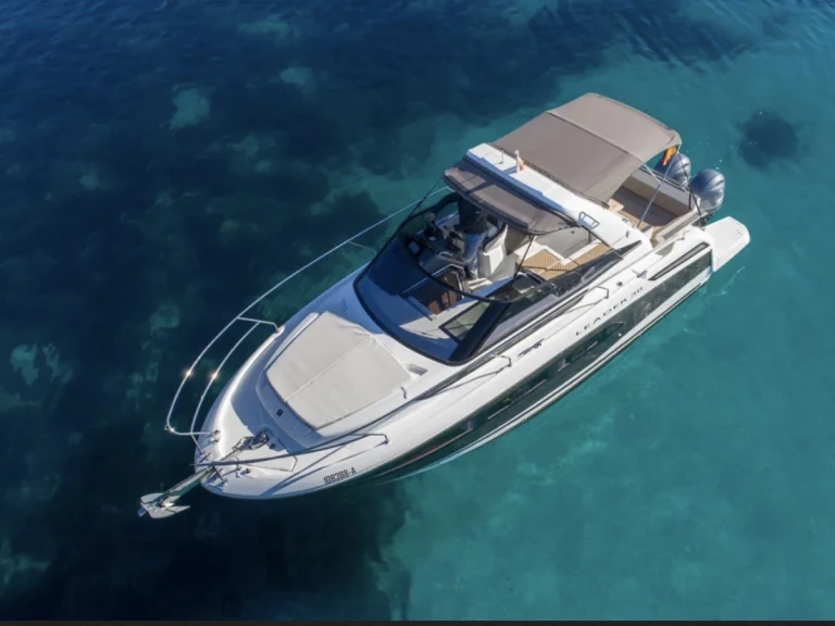 Motorboot mit oder ohne Skipper Jeanneau mieten in Palma de Mallorca