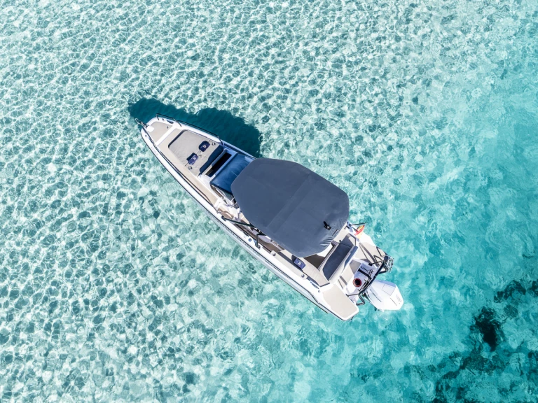 Ein Axopar 25 mieten in Santa Eulària des Riu