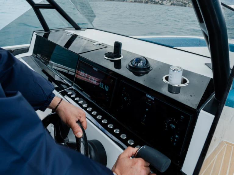 Motorboot mieten in Marina Botafoch zum besten Preis