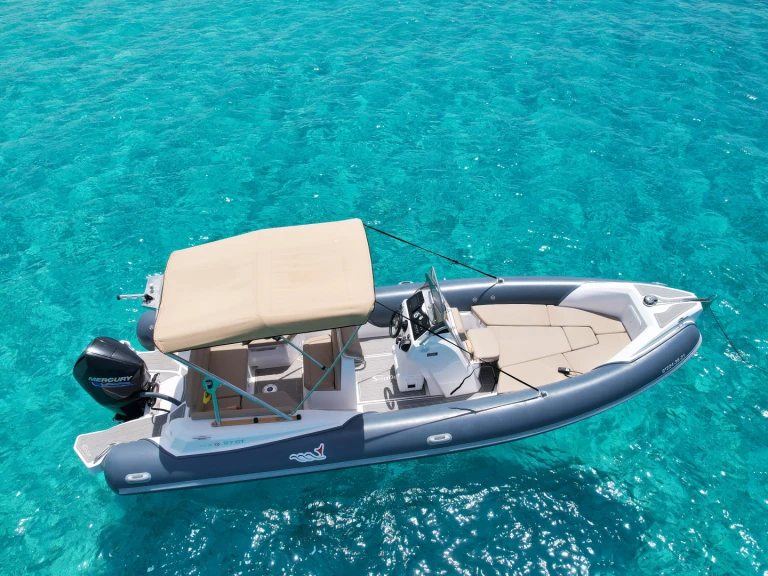 Ein Zodiac Medline mieten in Bormes-les-Mimosas