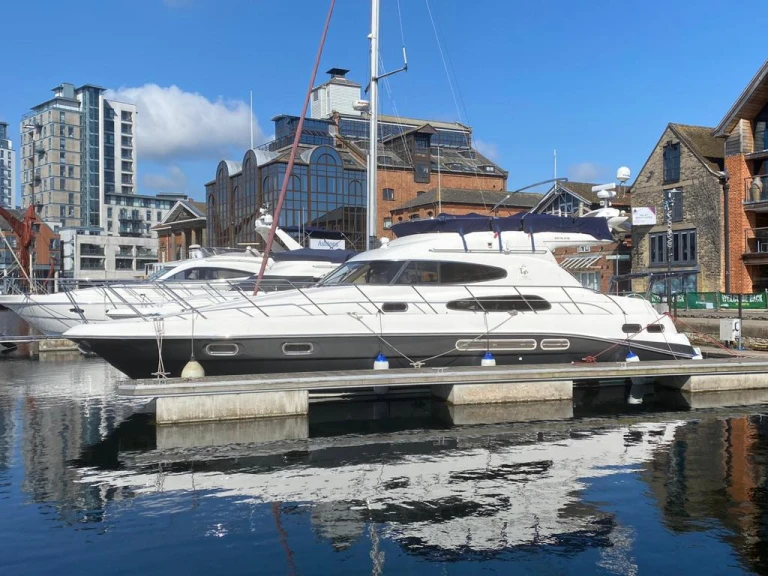 Vermietung Yacht Sealine mit Führerschein