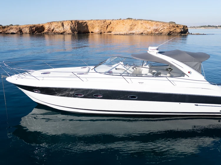 YachtCharter in Mykonos (City) - Bavaria Bavaria 37 Sport auf SamBoat