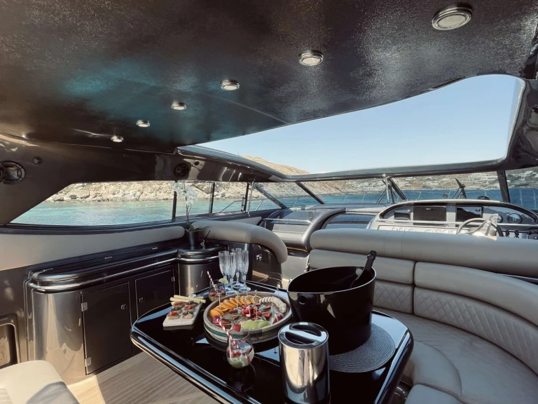 Ein Sunseeker 007 mieten in Mykonos (Island)