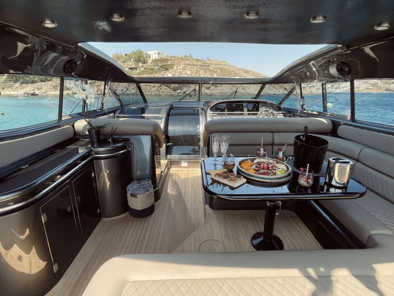 Vermietung Yacht Sunseeker mit Führerschein