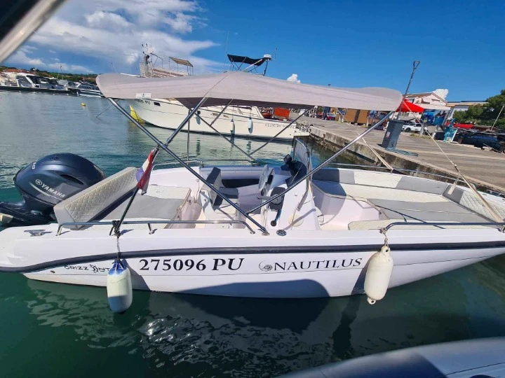 Motorboot mit oder ohne Skipper Orizzonti mieten in Medulin