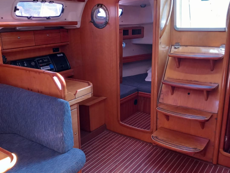 Ein Bavaria Cruiser 46 mieten in Trogir