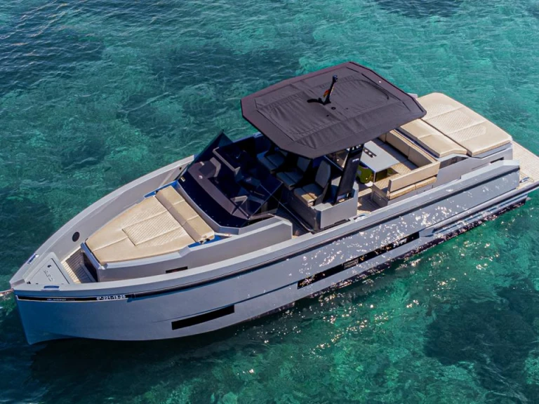 Motorboot mit oder ohne Skipper De Antonio mieten in Ibiza Town