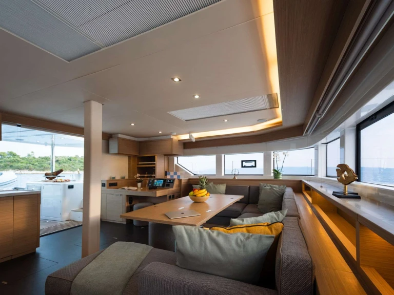 Vermietung Yacht Lagoon mit Führerschein