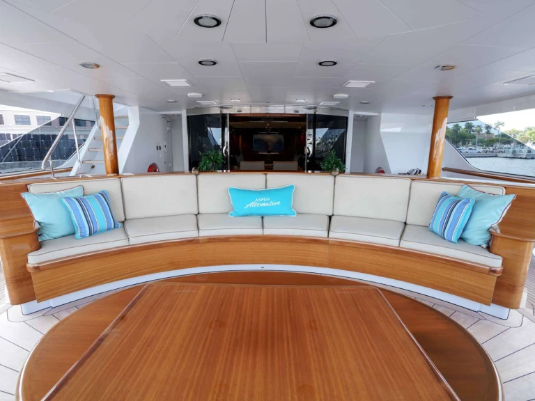 Trinity Yachts ASPEN ALTERNATIVE mieten Bahamas