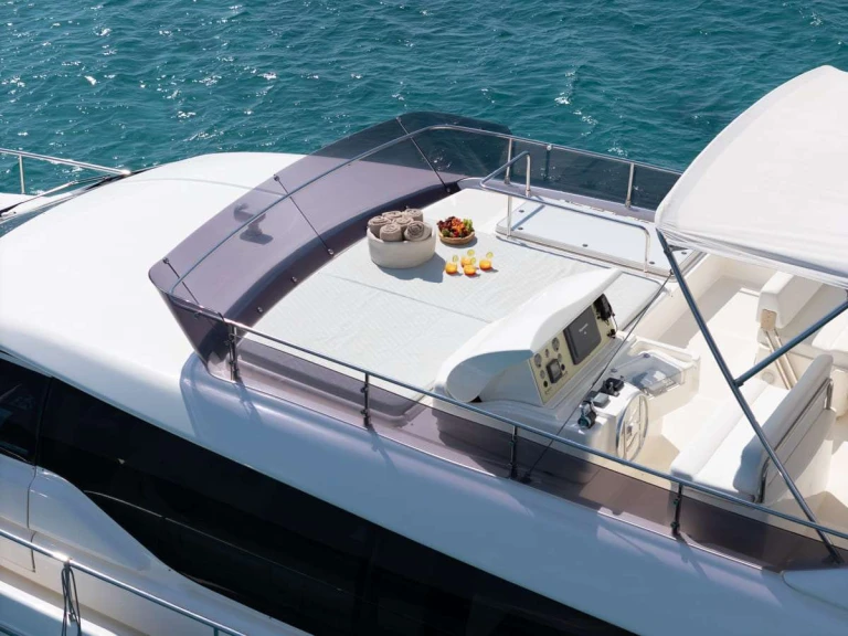 Ferretti ESCAPE mieten Piräus