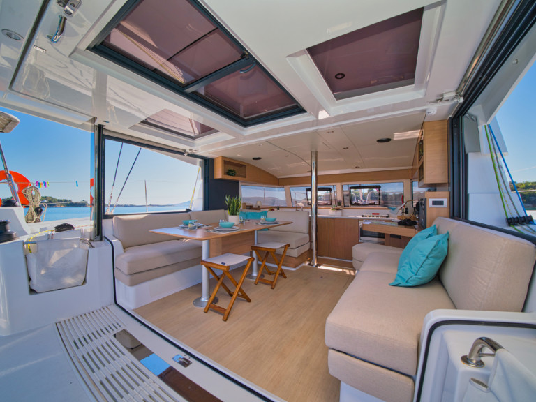 Boot mieten Gouviá günstig Bali Catsmart