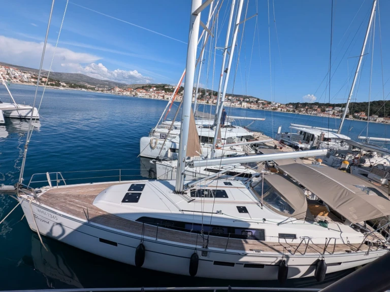 Segelboot mieten in Rogoznica zum besten Preis