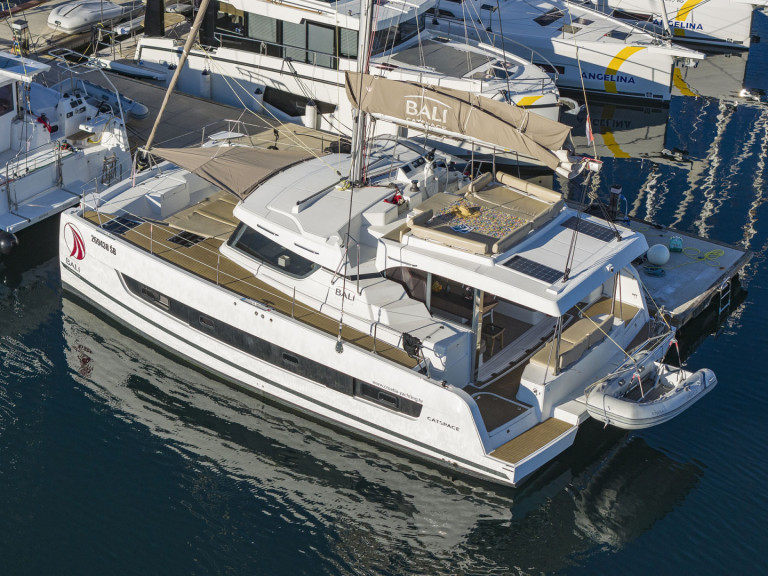 Katamaran mit oder ohne Skipper Bali mieten in Šibenik