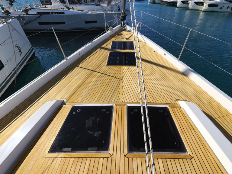 Segelboot mieten in Seget Donji zum besten Preis