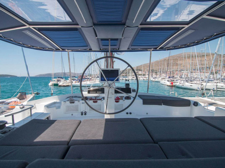 Vermietung Katamaran Lagoon mit Führerschein