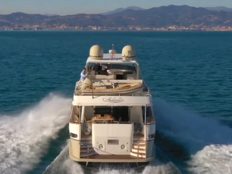 YachtCharter in Porto di Salerno - Falcon falcon 80 auf SamBoat