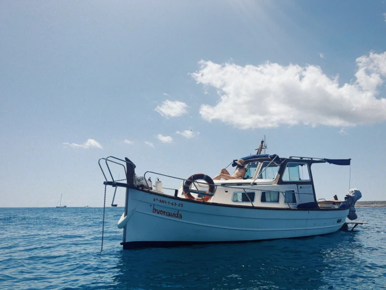 Ein Llaut Llevant 40 mieten in Mahon Port