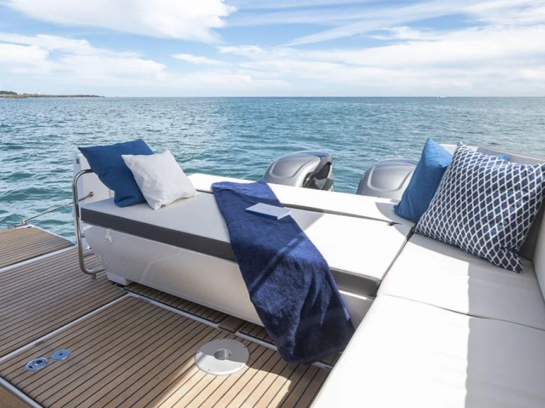 Motorboot mit oder ohne Skipper Bénéteau mieten in Saint-Mandrier-sur-Mer