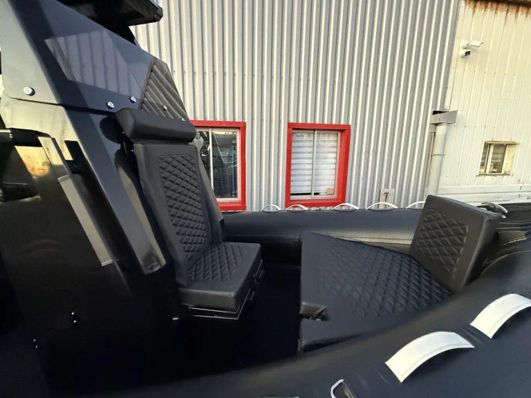 Ein 3D Tender ODYSSEY mieten in Port Leucate