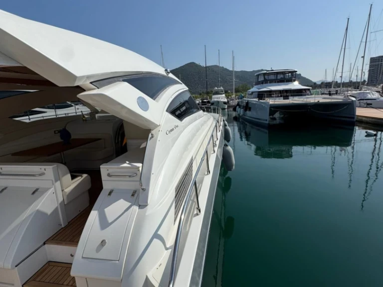 Ein Cayman Yacht BoatVibe 58ft mieten in Amalfi