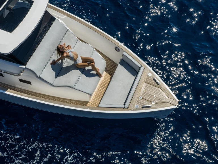 Vermietung Motorboot Yacht mit Führerschein