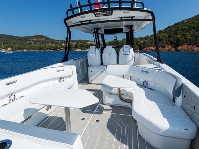 Boot mieten Marine de Sant'Ambrogio günstig WELLCRAFT 38