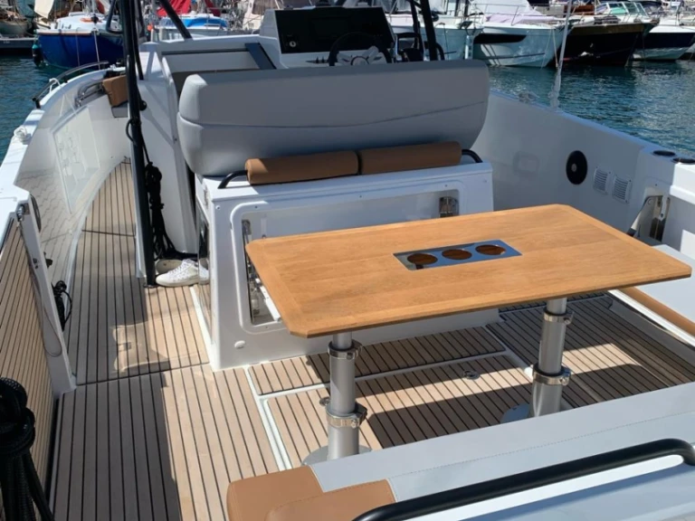 Boot mieten Saint-Raphaël günstig Flyer 9