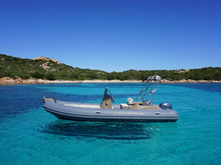 Ein Capelli Capelli 600 mieten in Porto Rotondo