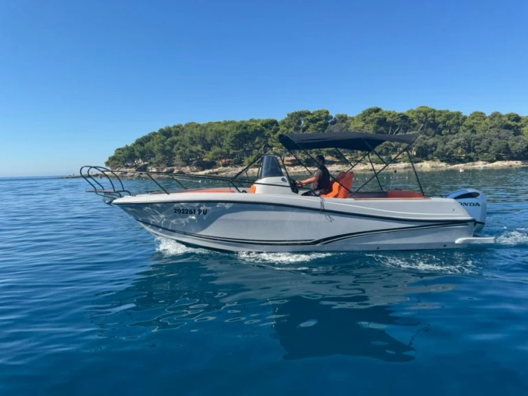 Vermietung Motorboot Jeanneau mit Führerschein