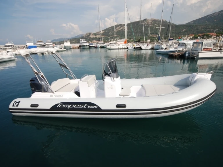 YachtCharter in Marine de Sant'Ambrogio - Capelli TEMPEST 630 S auf SamBoat