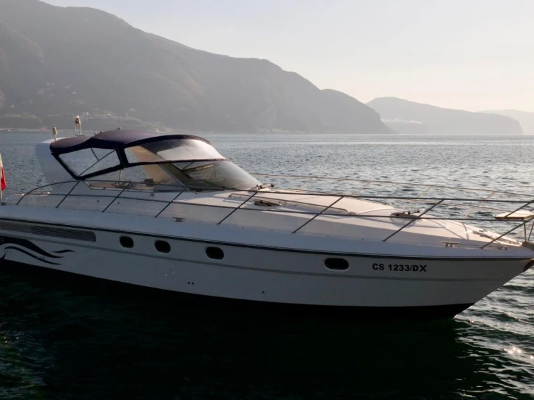 YachtCharter in Castellammare di Stabia - Fireline 41 auf SamBoat