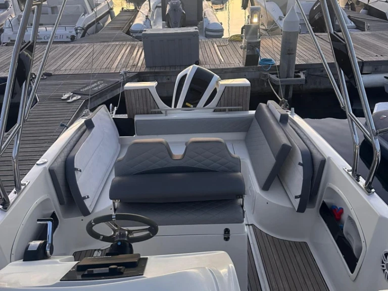 Motorboot mieten in Castellammare di Stabia zum besten Preis