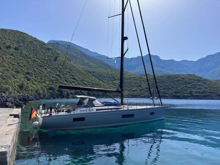 Ein Bénéteau Beneteau 53 First Yacht mieten in Lavrion