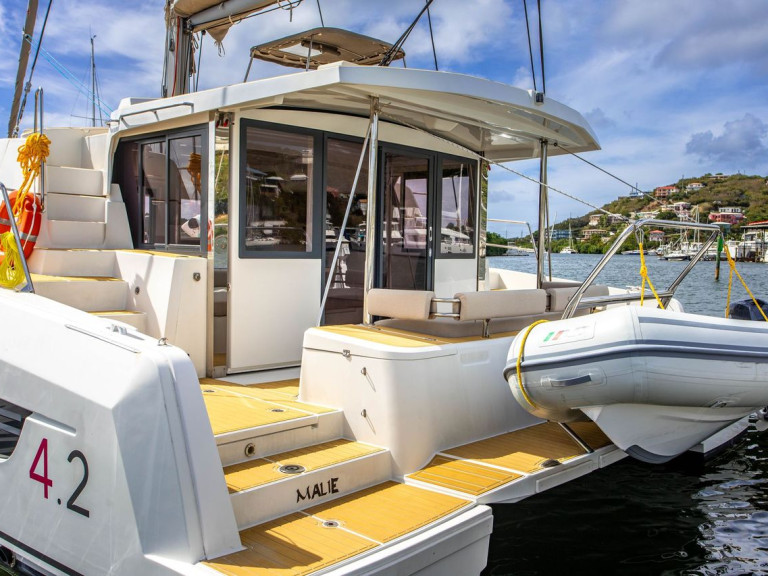 Vermietung Katamaran Bali mit Führerschein