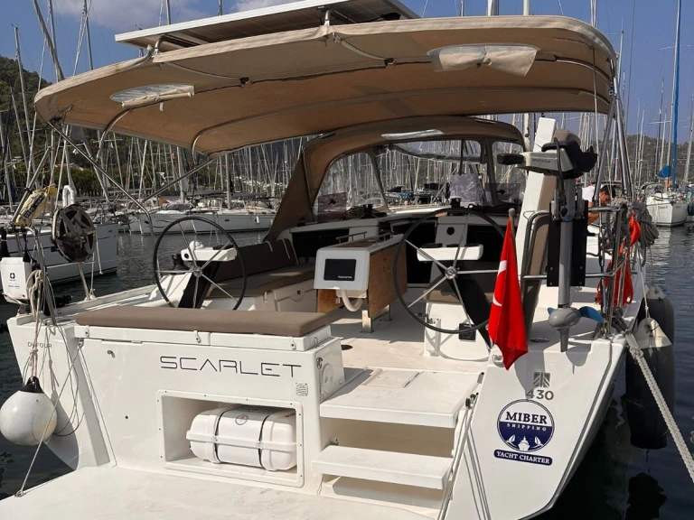 Ein Dufour Dufour 430 mieten in Fethiye