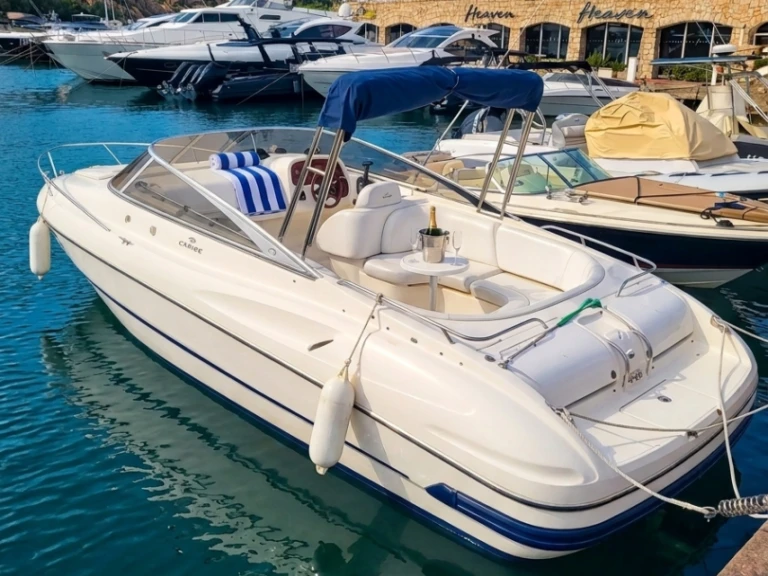 Motorboot mit oder ohne Skipper Cranchi mieten in Poltu Quatu