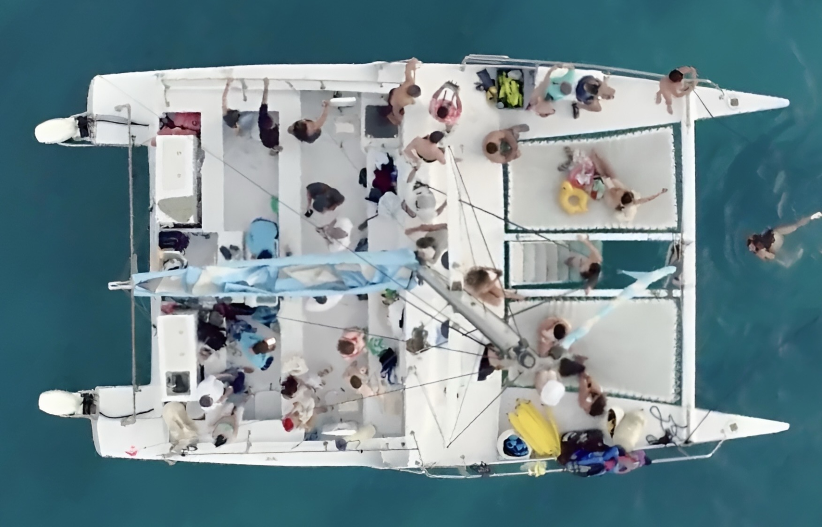 Katamaran mit oder ohne Skipper San Juan formerly Clark mieten in Waikīkī