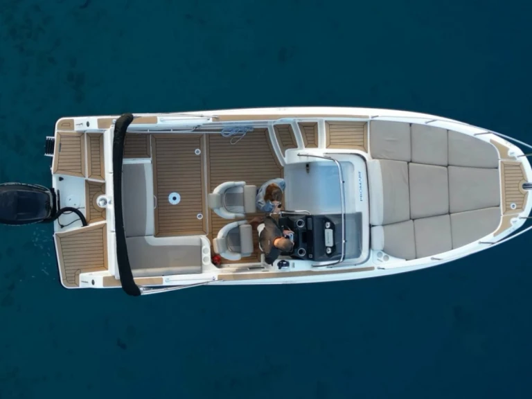 Ein Quicksilver Activ 755 Sundeck mieten in Marina Ibiza