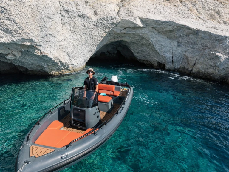 Ein Poseidon Blu Water 170 mieten in Mílos