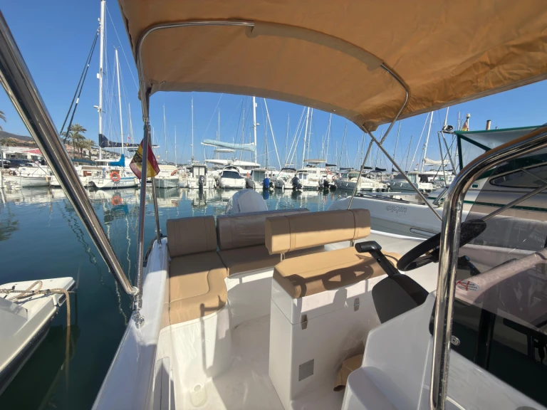 YachtCharter in Port Ginesta - Allegra Boats Action 21D auf SamBoat