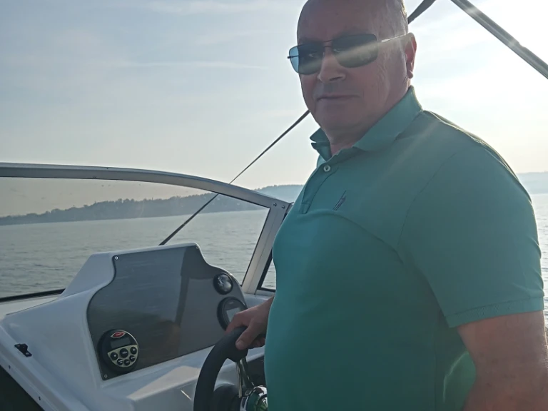 Manara Marine  620C mieten Moniga del Garda