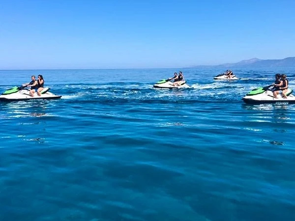 Sea-Doo JET SKI SEADOO mieten Saint-Florent