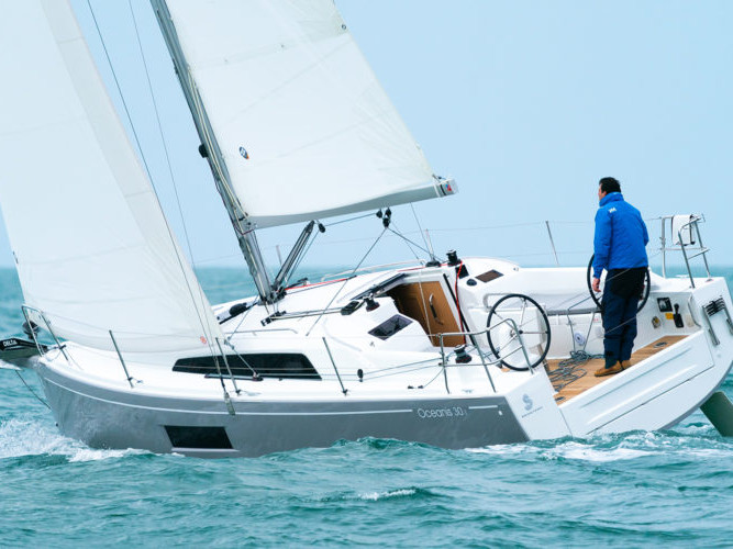 Bénéteau Oceanis 30.1 mieten Barcelona