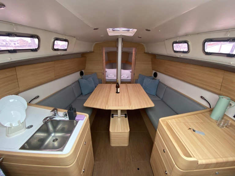 Bootsverleih Bénéteau First 35 Jezera Samboat